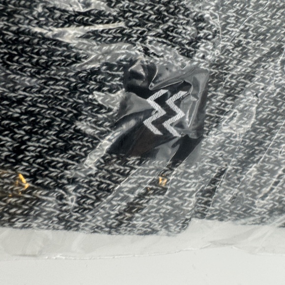 NEW Beanie Wigwam Acrylic OSFM - Picture 3 of 5